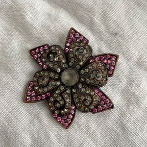 Vintage brooch. 2”. Detailed with purple, pink and blue 💎